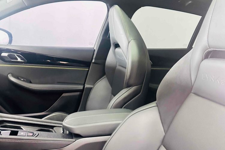 Used Lynk & Co 03 2023 2.0TD DCT JingPro
