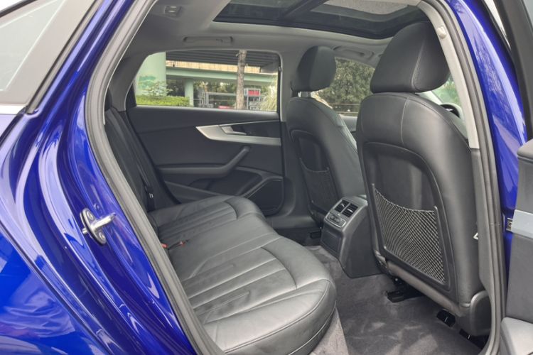 Used Audi A4L 2018 30th Anniversary Edition 40 TFSI Fashion Model
