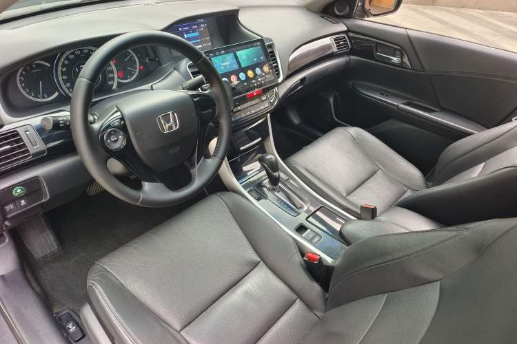 Used Honda Accord 2016 2.0L Elite Edition
