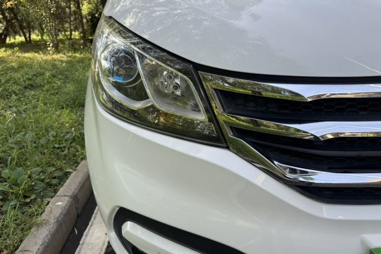 Used SAIC MAXUS G10 2016 2.0T Automatic Elite Edition
