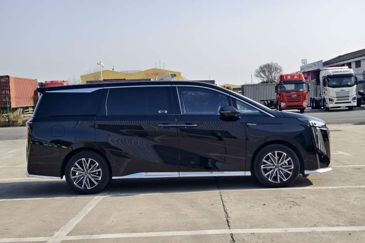 Used GAC Trumpchi M8 2024 Master Series 400T Ultimate Edition
