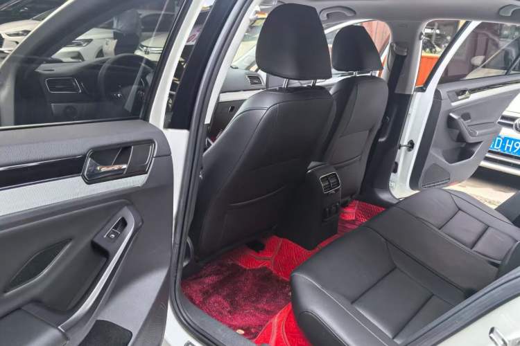 Used Volkswagen Sagitar 2018 180TSI DSG Prestige Edition
