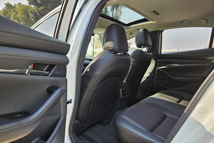 Used Mazda Mazda 3 Axela 2021 2.0L Automatic Zhiya Edition
