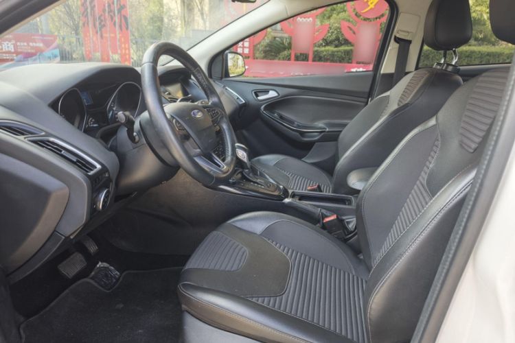 Used Ford Focus 2018 Sedan Classic EcoBoost 125 Automatic Supercharged Style SmartDrive Edition
