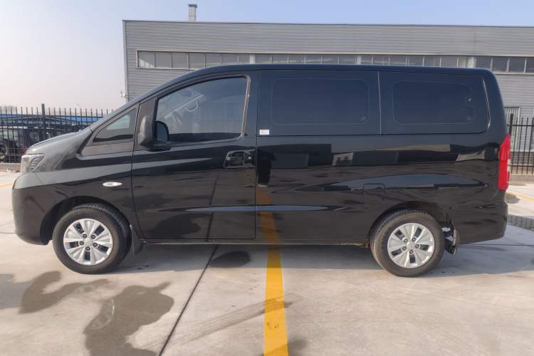 Used  M3 2018 1.6L Express Edition 7-Seater
