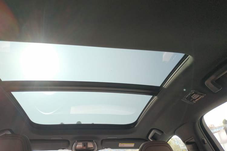 Used Volvo S90 2025 B5 Zhiyi Luxury Edition
