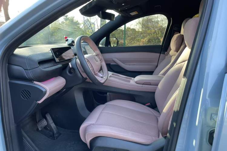 Used Nio EC6 2024 75 kWh
