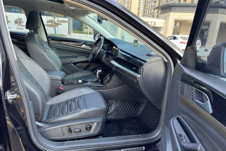 Used Volkswagen Passat 2020 330TSI Elite Edition China VI
