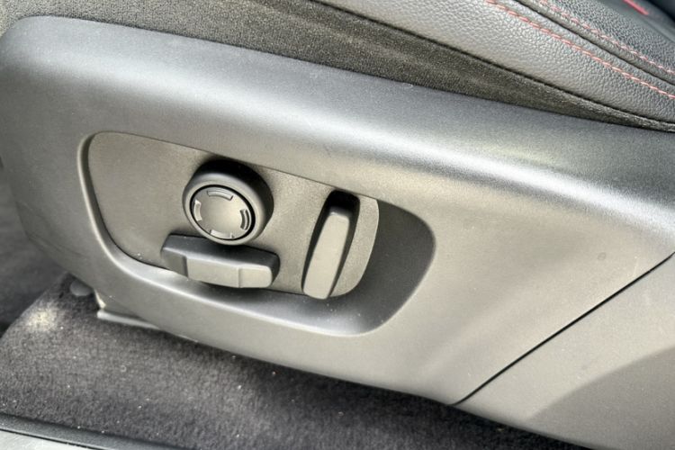 Used Land Rover Discovery Sport 2020 249 PS R-Dynamic Performance Tech Edition 5 Seats
