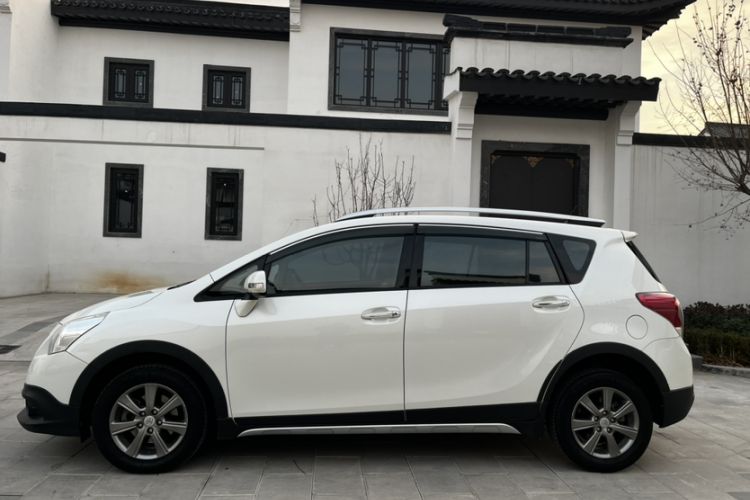 Used Toyota Verso 2015 180E CVT Crossover Edition
