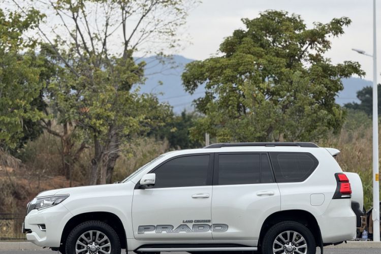 Used Toyota Prado 2018 3.5L Automatic TX-L with Rear-Mounted Spare Tire
