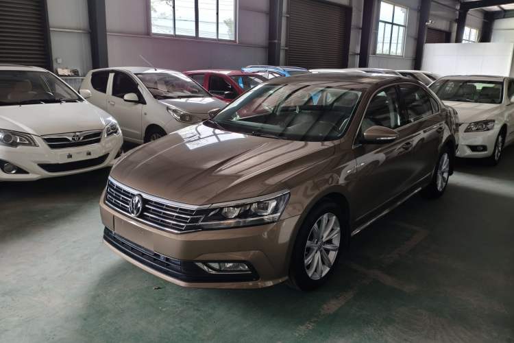 Used Volkswagen Passat 2017 280TSI DSG Luxury Edition
