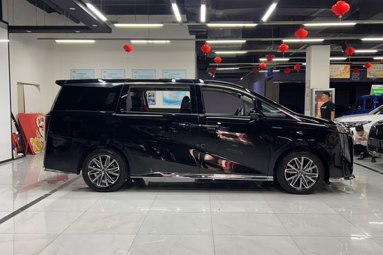 Used GAC Trumpchi M8 2024 Master Series 400T Prestige Edition
