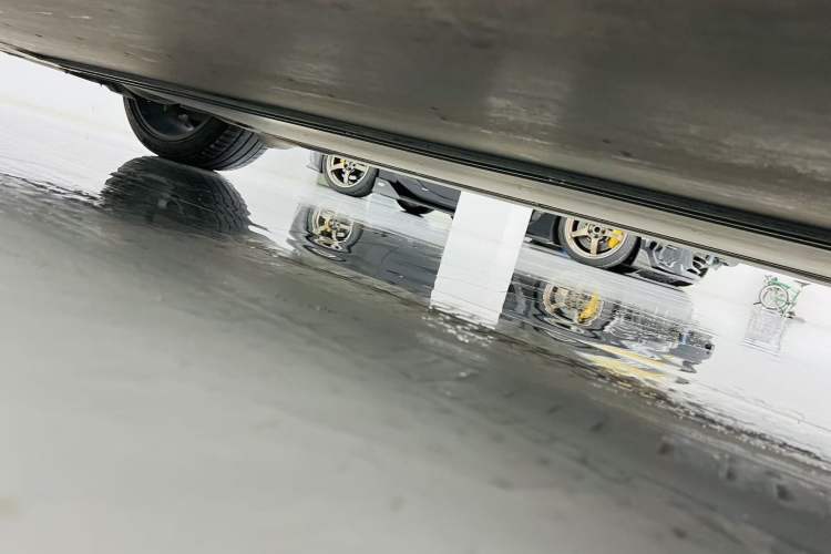 Used Tesla Model Y 2021 Long-Range All-Wheel-Drive Version
