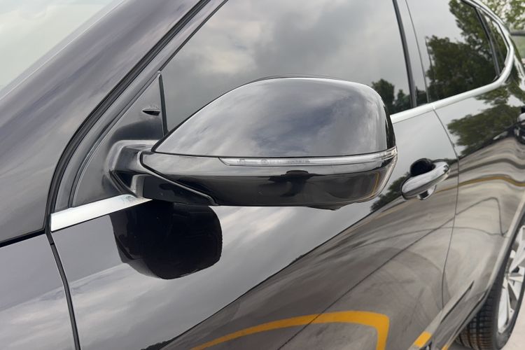 Used Wey VV6 2018 2.0T Two-Wheel-Drive Ultra-Luxury Version China V Standard
