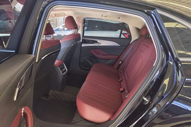 Used Hongqi H5 2024 1.5T DCT Smart Connect Flagship Edition
