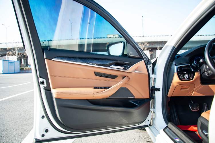 Used BMW 5 Series 2018 530Li Leading Model M Sport Package
