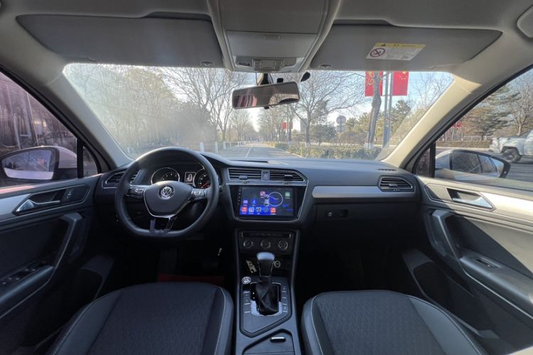 Used Volkswagen Tiguan L 2017 330TSI Automatic Two-Wheel Drive Luxury Edition
