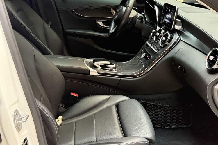 Used Mercedes-Benz C-Class 2017 Restyled C 180 L Fashion Edition Sport Version