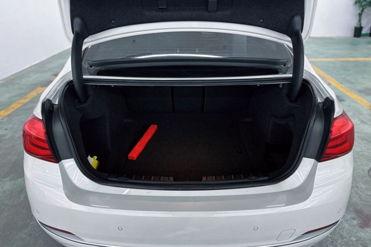 Used BMW 3 Series 2018 320Li Fashion Model
