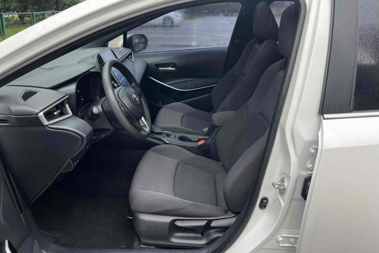 Used Toyota Levin 2019 Dual-Engine 1.8H E-CVT Tech Edition China VI Standard
