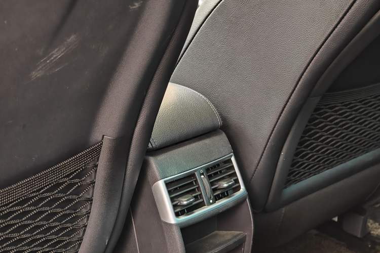 Used  5LS 2016 1.6T Luxury Edition THP160
