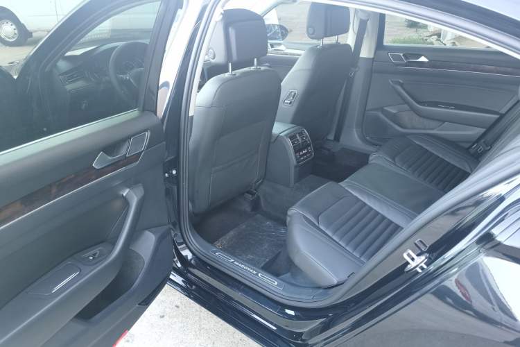 Used Volkswagen Magotan 2019 330TSI DSG Luxury Version China VI Standard
