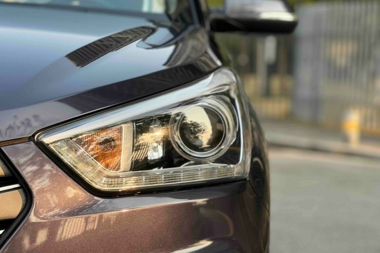 Used Hyundai ix25 2015 1.6L Automatic Two-Wheel-Drive Deluxe DLX Model
