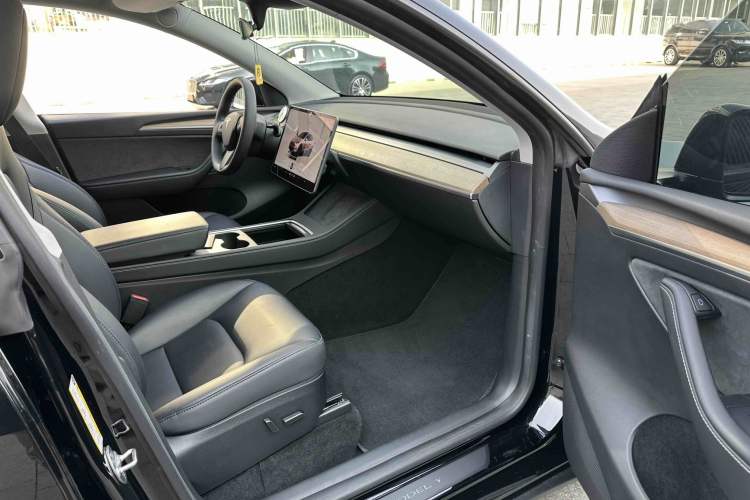 Used Tesla Model Y 2022 Revised Version Long-Range All-Wheel Drive