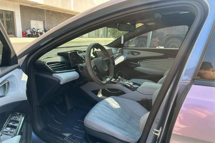 Used BYD Seal 2022 550 km Standard Range Rear-Wheel Drive Prestige Version
