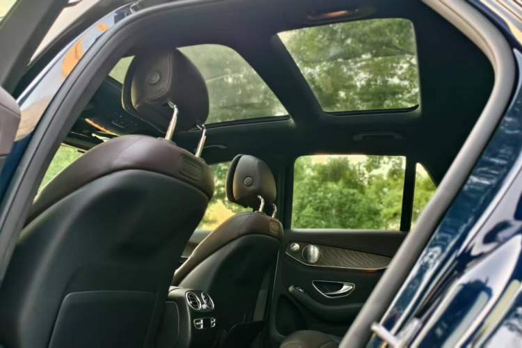 Used Mercedes-Benz GLC 2016 GLC 300 4MATIC Dynamic Model
