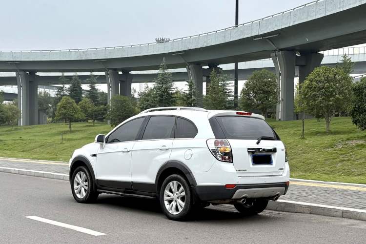 Used Chevrolet Captiva 2014 2.4L 4x4 Flagship Edition 7 Seats
