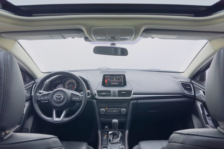 Used Mazda Mazda 3 Axela 2017 Sedan 2.0L Automatic Prestige Model China V Standard
