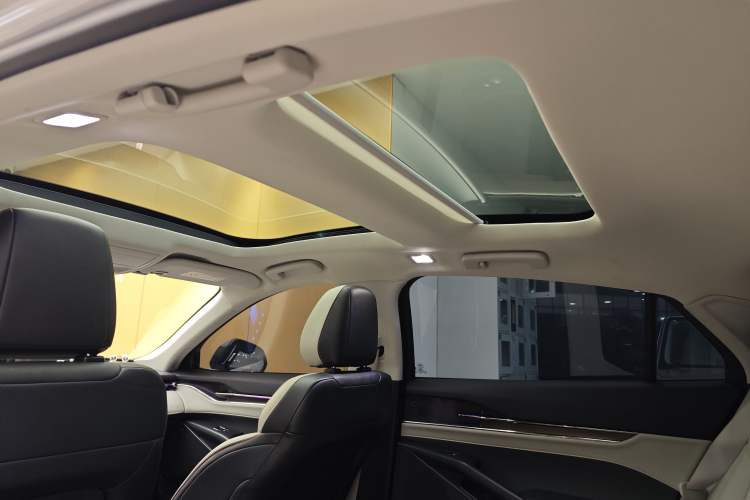 Used Ford Mondeo 2023 EcoBoost 245 Ultimate Model