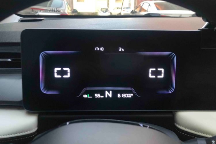 Used Geometry E Firefly 2024 301km Flowing Light
