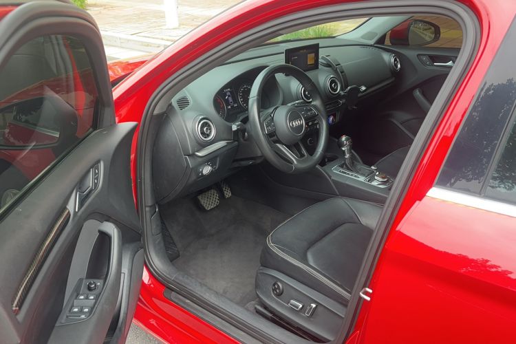 Used Audi A3 2019 Limousine 35 TFSI Ambition China V
