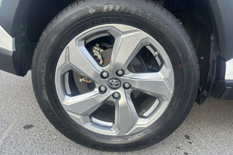 Used Toyota RAV4 2021 2.0L CVT Two-Wheel Drive Fashion PLUS Edition
