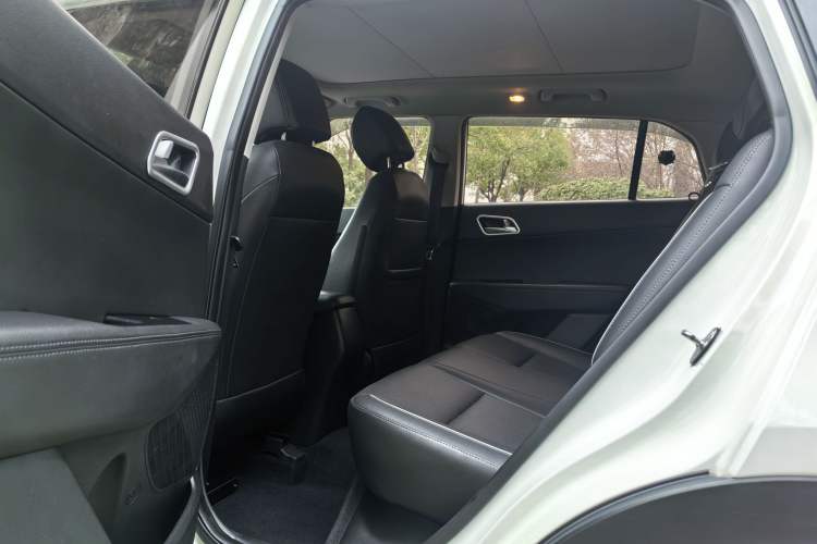 Used Hyundai ix25 2015 1.6L Automatic Two-Wheel Drive Smart GLS Trim
