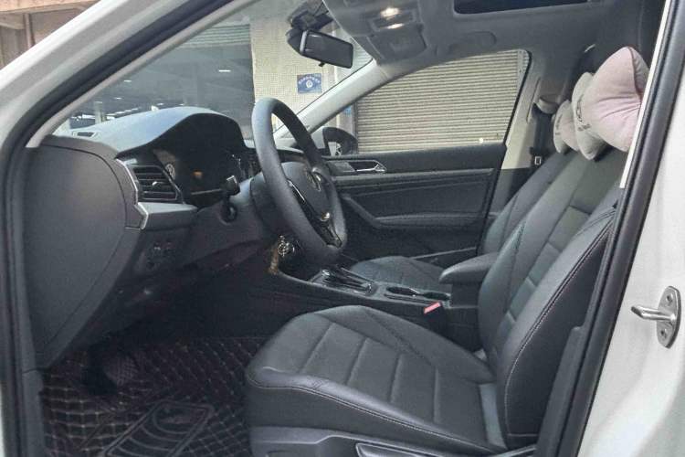 Used Volkswagen Lavida 2022 1.5L Automatic Comfort Edition
