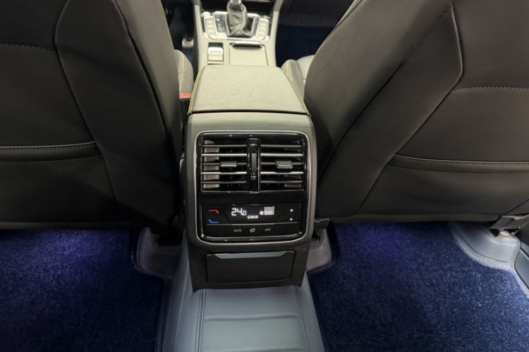 Used Volkswagen FAW-Volkswagen CC 2023 380TSI Striking Edition
