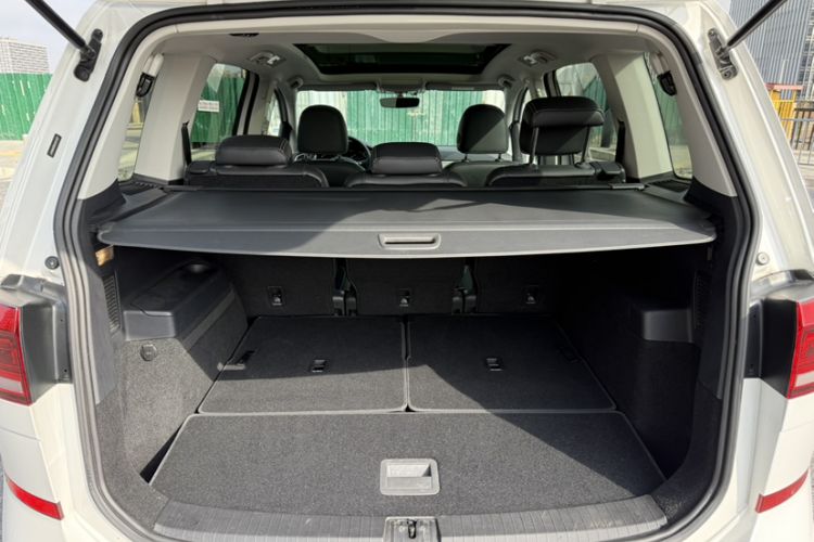 Used Volkswagen Touran 2021 Volkswagen Touran L 280TSI DSG Boundary Edition 7-Seater