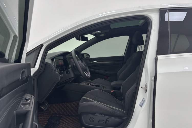 Used Volkswagen Golf 2021 280TSI DSG R-Line
