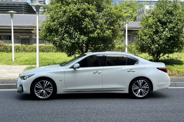 Used Infiniti Q50L 2018 2.0T Luxury Sport Edition China V Standard
