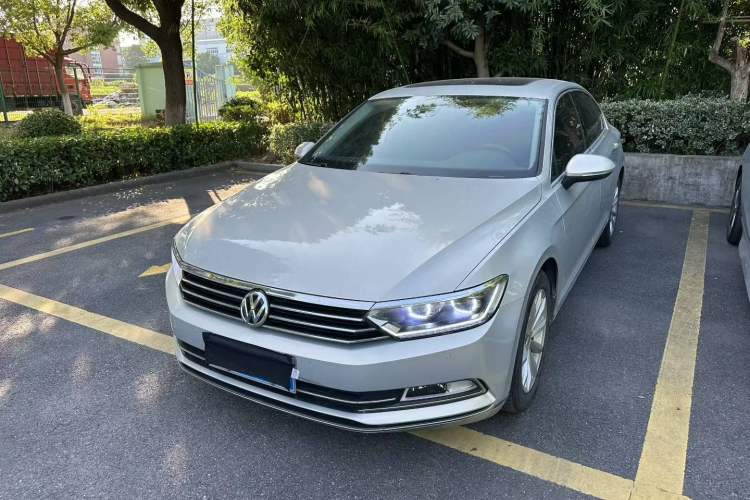 Used Volkswagen Magotan 2018 330TSI DSG Advanced Model
