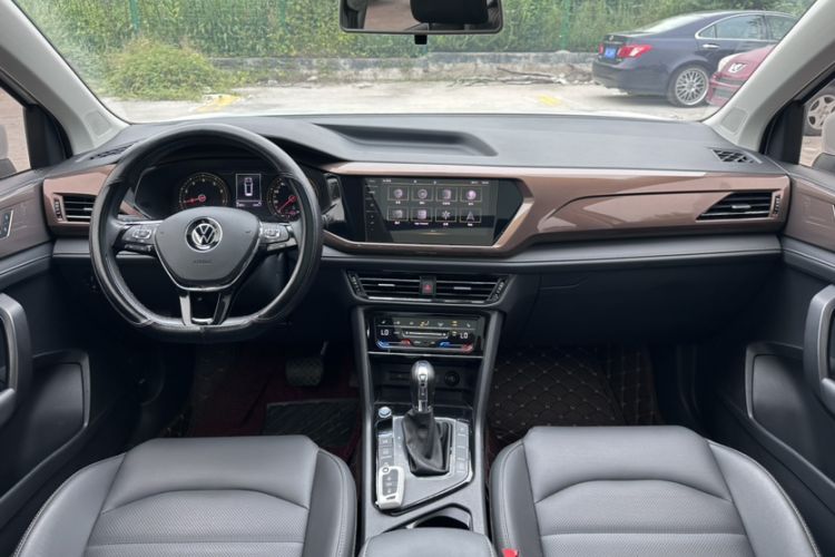 Used Volkswagen Tharu 2021 280TSI Two-Wheel-Drive Luxury Plus Edition