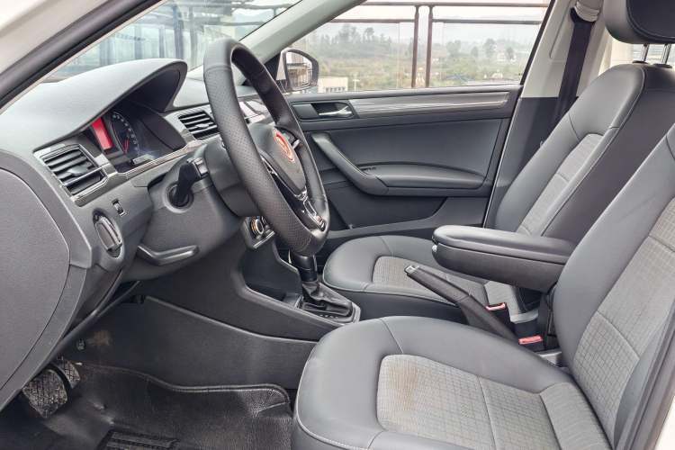 Used Volkswagen Santana 2016 1.6L Automatic Comfort Edition
