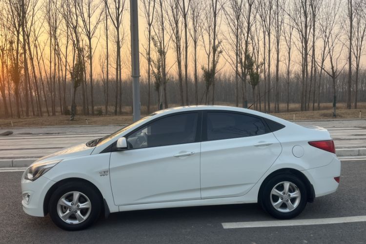 Used Hyundai Verna 2014 1.4L Automatic Smart GLS