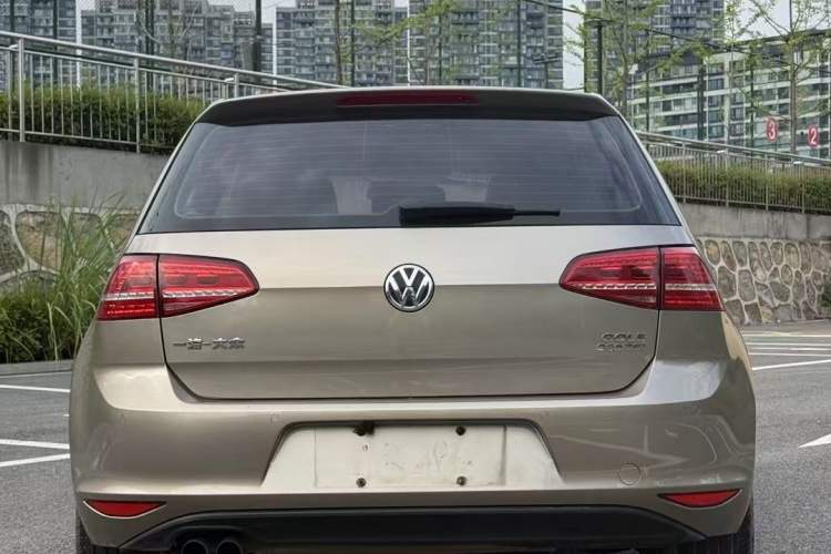 Used Volkswagen Golf 2016 230TSI Automatic Comfort Version
