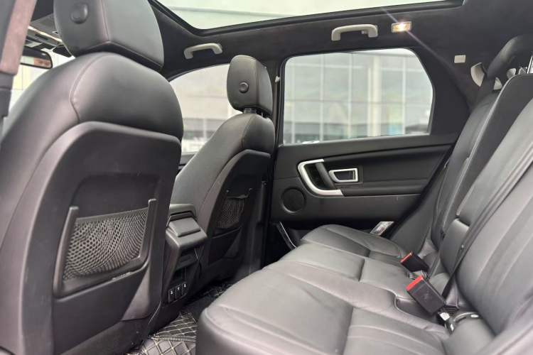 Used Land Rover Discovery Sport 2018 240 PS HSE Version