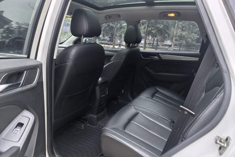 Used Roewe RX5 2016 20T Two-Wheel Drive Automatic Internet Smart Edition